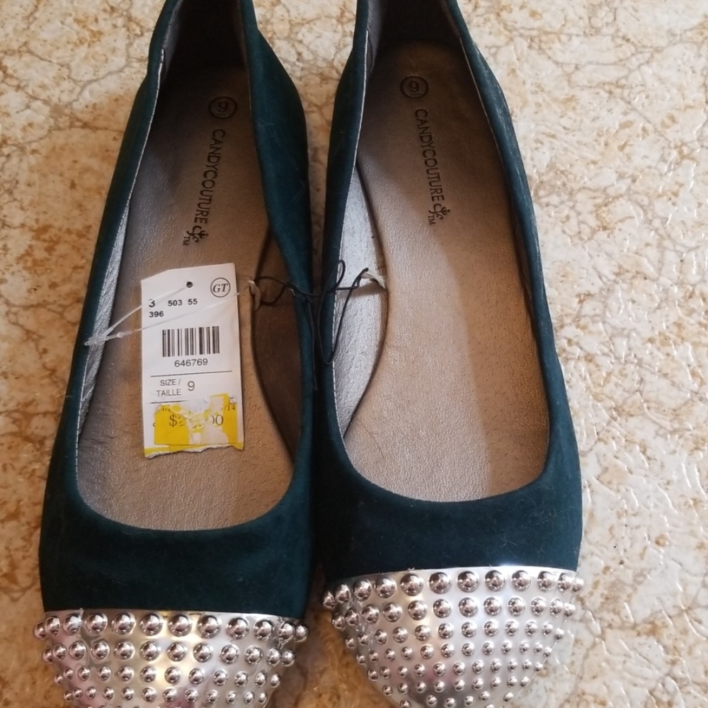NWT women's flats